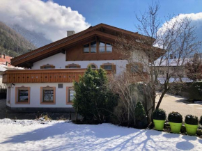 Zur Brücke - Your home in heart of South Tyrol, with Brixencard and free parking